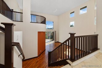 2475 Darlington Row in San Diego, CA - Building Photo - Building Photo