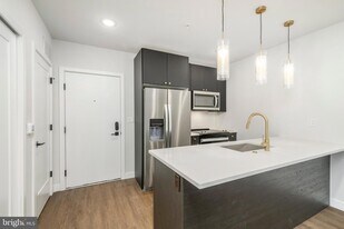 1102 Germantown Ave, Unit 205 in Philadelphia, PA - Building Photo