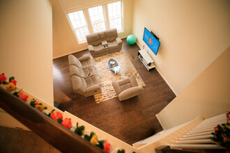 29 Aspen Way in Hopkinton, MA - Building Photo - Building Photo
