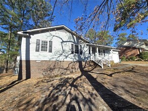 403 Lotus Dr in Fayetteville, NC - Foto de edificio - Building Photo