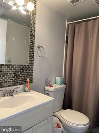 6602 Ridge Ave photo'