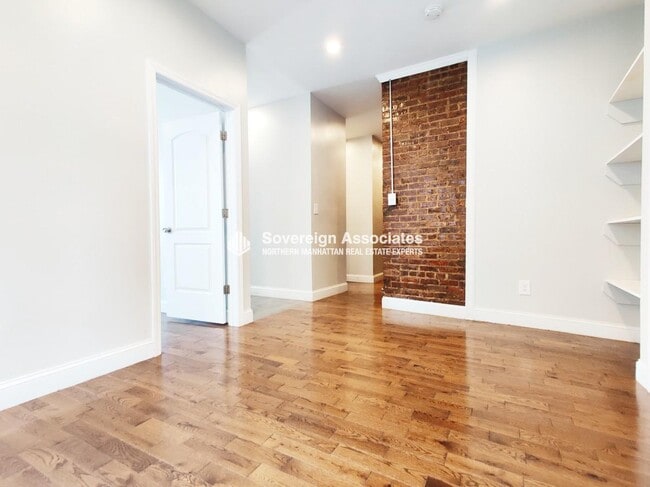 530 Isham St in New York, NY - Foto de edificio - Floor Plan