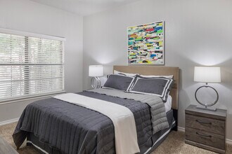 The Homes of Mountain Creek in Grand Prairie, TX - Foto de edificio - Building Photo