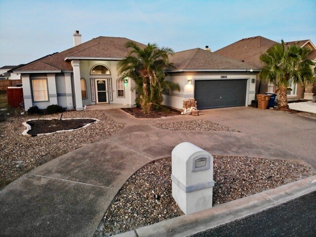 13834 Eaglesnest Bay Dr in Corpus Christi, TX - Building Photo