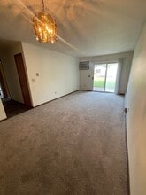 616 4th Ave N, Unit 5 in Onalaska, WI - Building Photo - Building Photo
