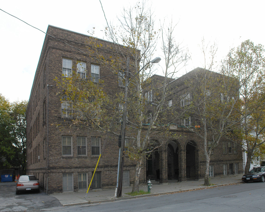 2 Stanwix St in Albany, NY - Foto de edificio