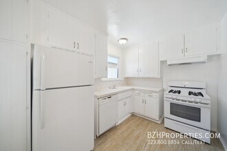 5301 Vantage Ave in Los Angeles, CA - Building Photo - Building Photo