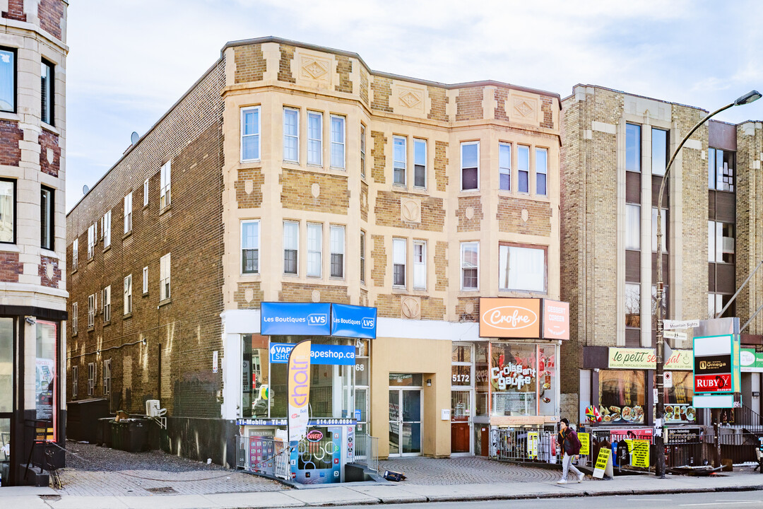 5174 Queen-Mary Ch in Montréal, QC - Building Photo