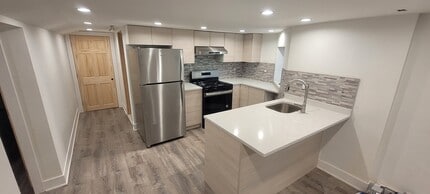 4037 N Long Ave, Unit Garden in Chicago, IL - Building Photo - Building Photo