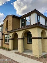 578 W Westchester Ave in Tempe, AZ - Building Photo