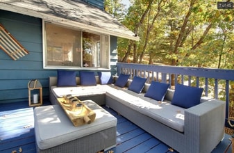 1401 Rockspray Dr in Big Bear Lake, CA - Building Photo - Building Photo