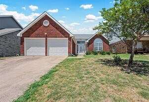 10116 Long Rifle Dr in Fort Worth, TX - Building Photo