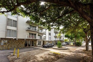 1220 71st St in Miami Beach, FL - Building Photo