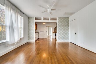 2615 W Brooklyn Ave in Dallas, TX - Building Photo - Building Photo