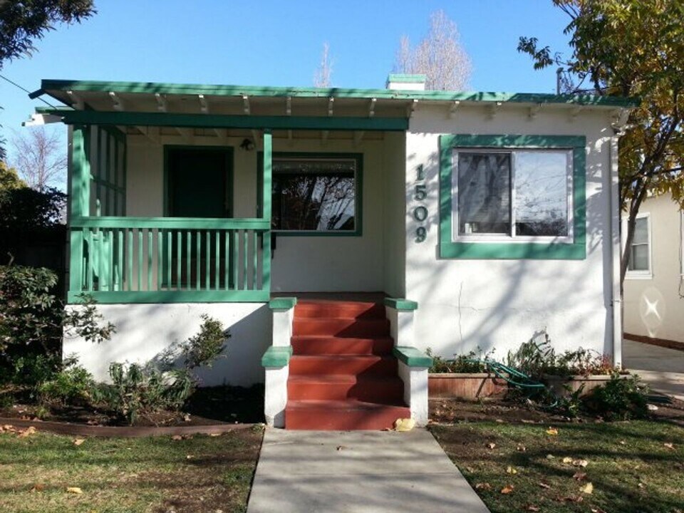 1509 S B St in San Mateo, CA - Building Photo