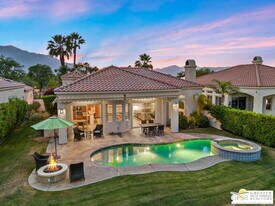 88 Vía Las Flores in Rancho Mirage, CA - Building Photo