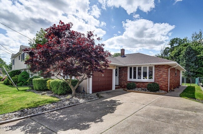 property at 5 Hilltop Ave