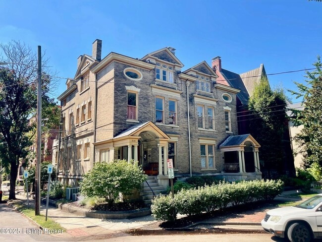 502 Belgravia Ct