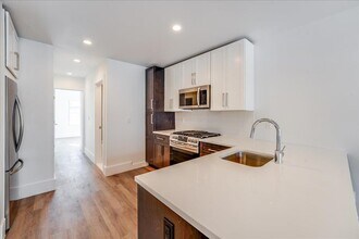 47 Graham St in Jersey City, NJ - Building Photo - Building Photo