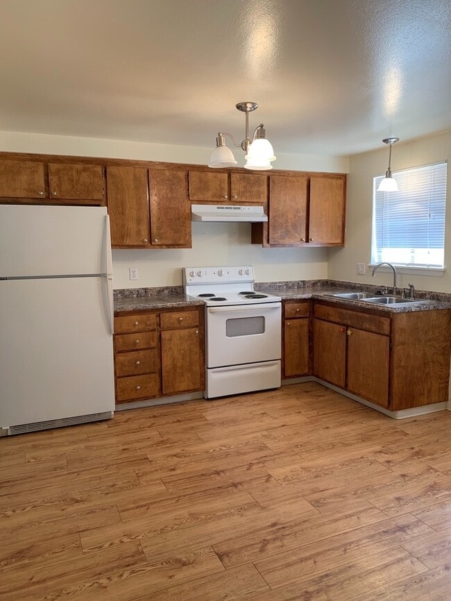 property at 1609 Lashley St