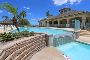 Mcallen Apartments For From 400 With Swimming Mcallen Apartments For From 400 With Swimming