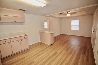 507 Edna St in Weatherford, TX - Building Photo - Building Photo