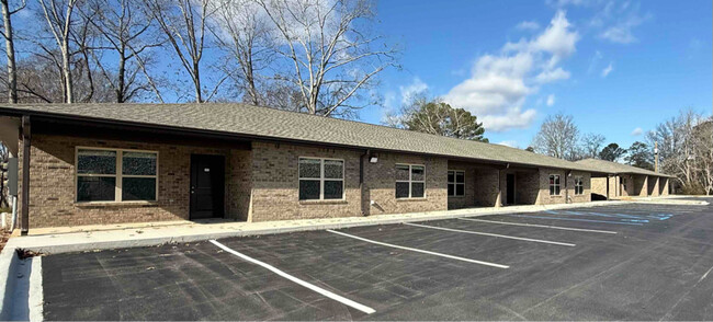 549 Duncan Creek Rd in Russellville, AL - Foto de edificio - Building Photo