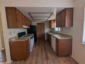 2050 Tehama Ave in Oroville, CA - Foto de edificio - Building Photo