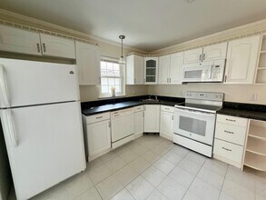 342 Edinburgh Dr in Ridge, NY - Building Photo - Building Photo