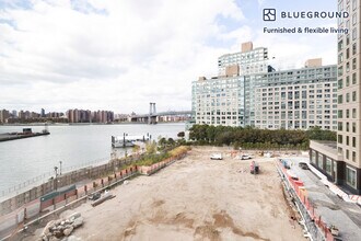 478 Kent Ave in Brooklyn, NY - Foto de edificio - Building Photo