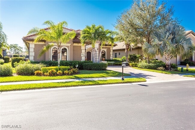 7747 Cottesmore Dr in Naples, FL - Building Photo - Building Photo