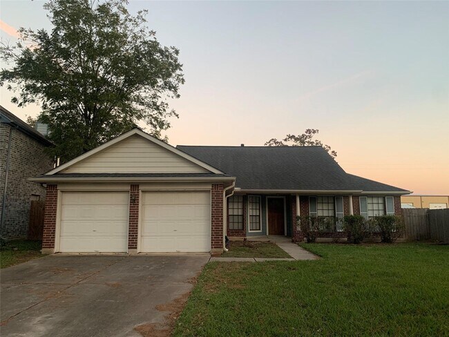 property at 21810 N Tangle Creek Ln