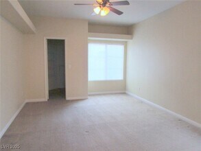 8416 White Eagle Ave, Unit 201 in Las Vegas, NV - Building Photo - Building Photo