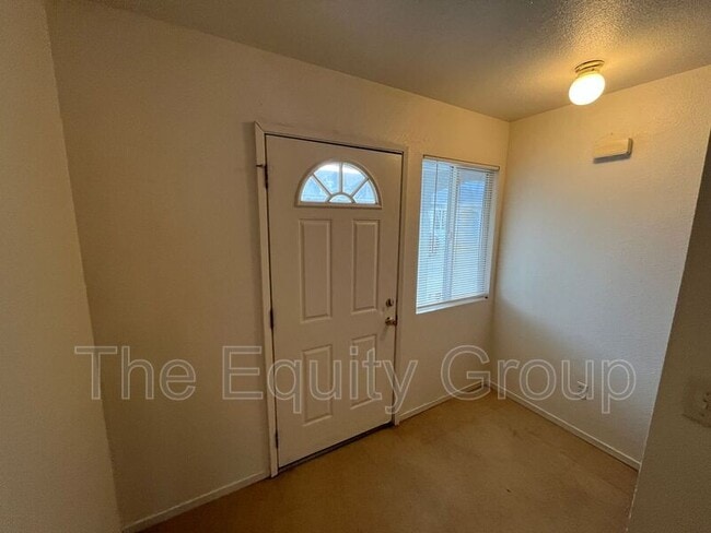 1434 Cottage Pl in Porterville, CA - Building Photo - Building Photo