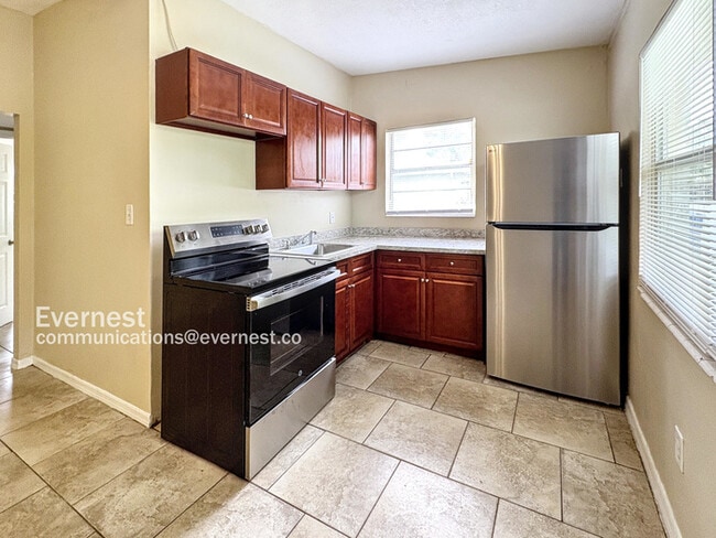 property at 2925 N 46th St