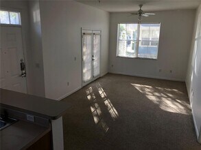 4004 Venetian Bay Dr in Kissimmee, FL - Building Photo - Building Photo