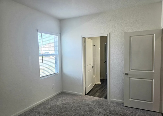 4913 Jovian in San Antonio, TX - Building Photo - Building Photo