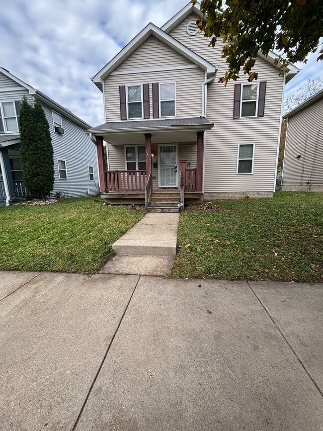 property at 2476 W Garfield Ave