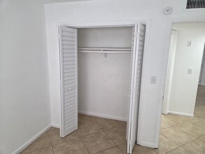 1333 S Dixie Hwy in Deerfield Beach, FL - Building Photo - Building Photo