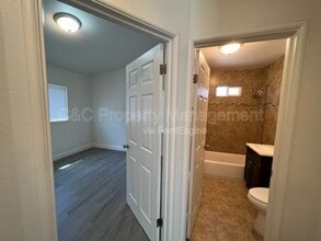 2119 E Griffith Way in Fresno, CA - Building Photo - Building Photo