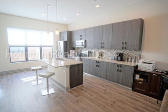 4810 W McElroy Ave-Unit -UNIT 2 in Tampa, FL - Building Photo - Building Photo