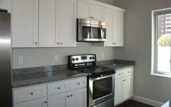 10 Merrymount Rd in Quincy, MA - Building Photo - Building Photo