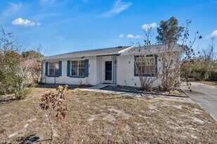 1303 Charles St in Orlando, FL - Building Photo