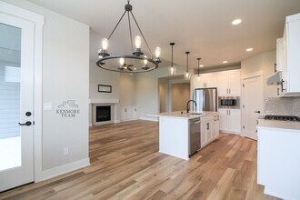 2725 Ketch Rd in Richland, WA - Building Photo - Building Photo