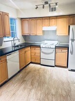 493 North Highland Avenue Northeast in Atlanta, GA - Building Photo