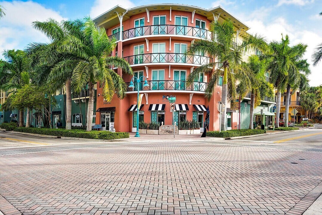 235 NE 1st St in Delray Beach, FL - Building Photo
