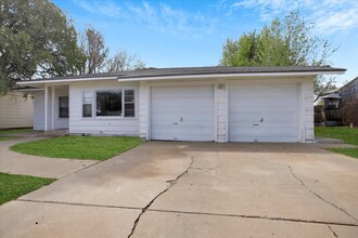 3309 31st St in Lubbock, TX - Building Photo - Building Photo