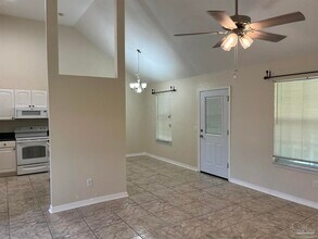 7820 Mellow Days Dr in Pensacola, FL - Building Photo - Building Photo