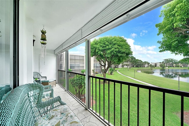 property at 5250 Las Verdes Cir