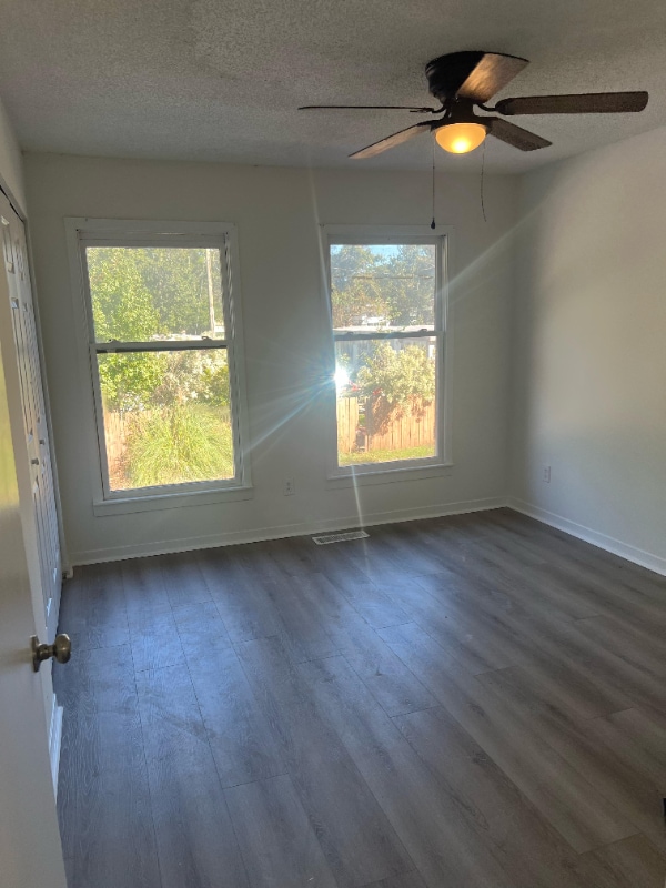 3456 Macklen Rd in Myrtle Beach, SC - Foto de edificio - Building Photo